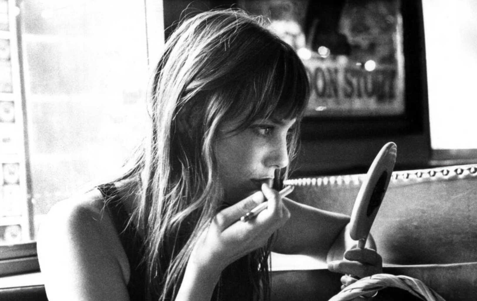 A portrait of nonchalance: Jane Birkin in her signature understated elegance.